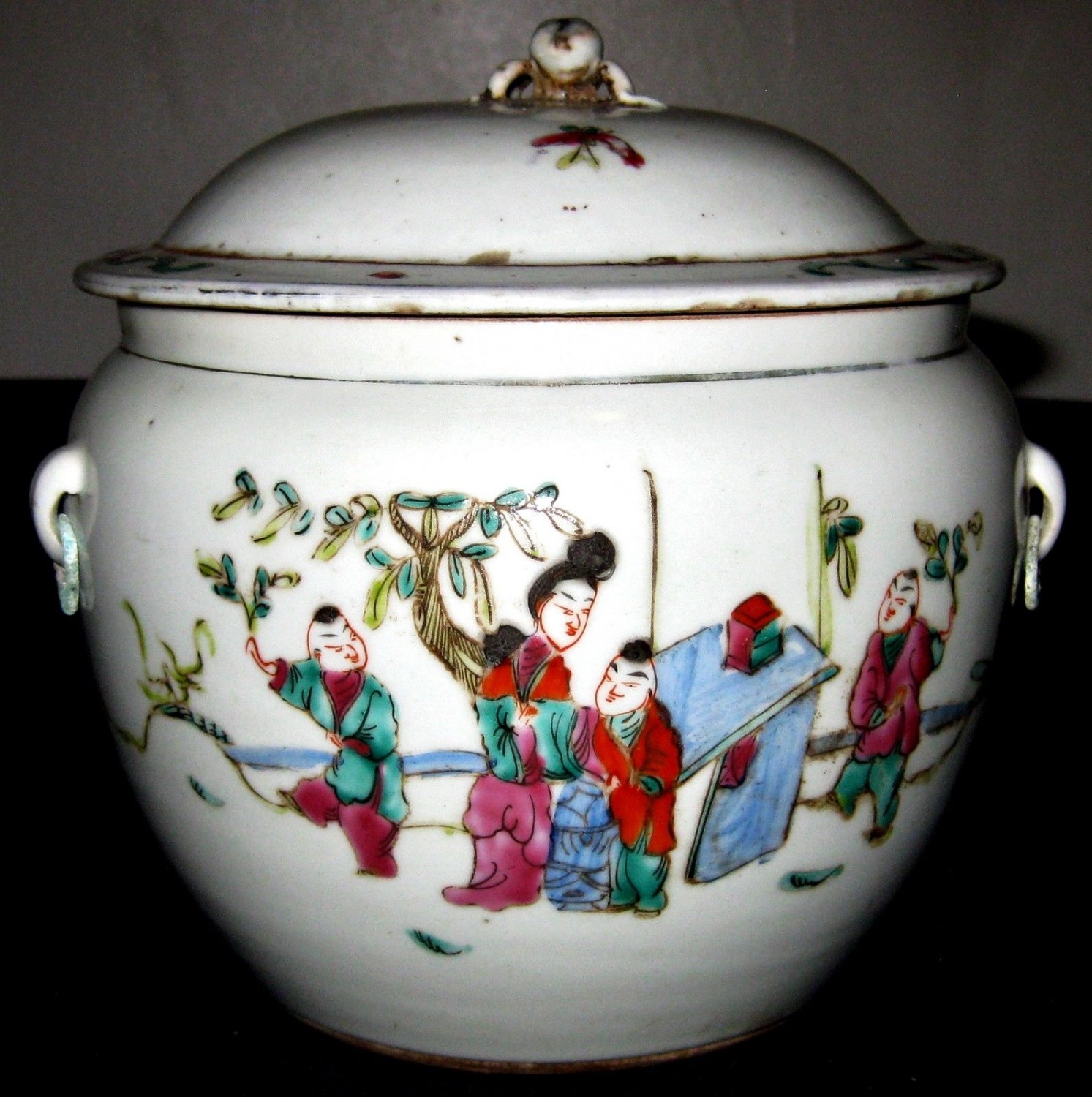 Chinese circular famille verte Export tureen & cover,Hand painted, 19th C., NR.