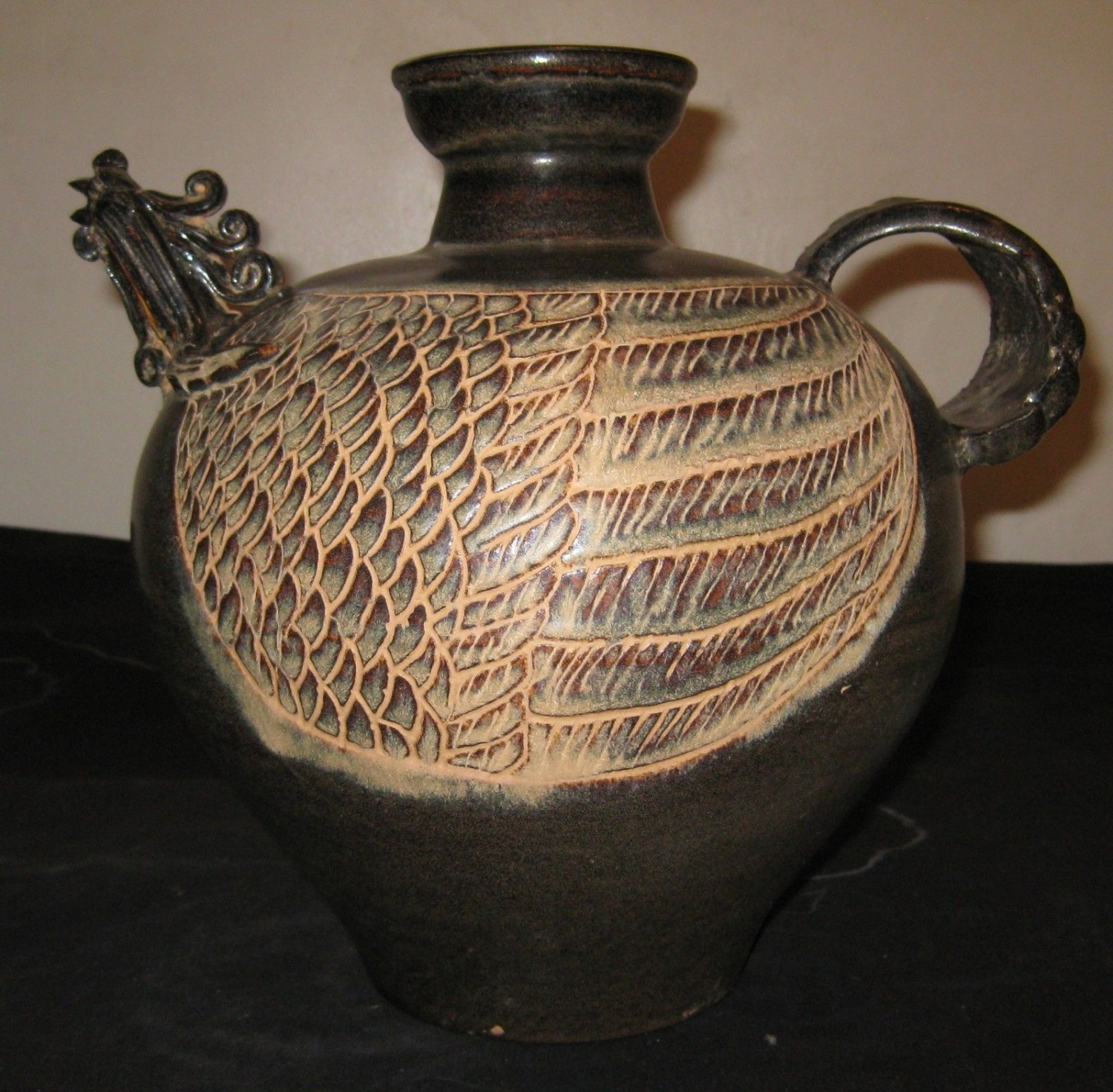 Antique Chinese Southern Song dynasty Pottery Tea Pot, 12th or 13th Century.